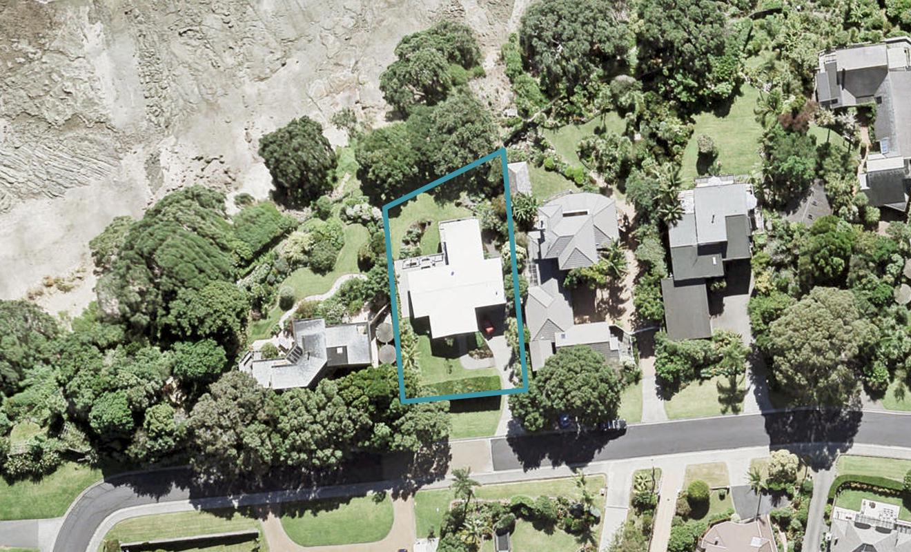 30 The Crescent, Tindalls Beach, Whangaparaoa - Carousel 1