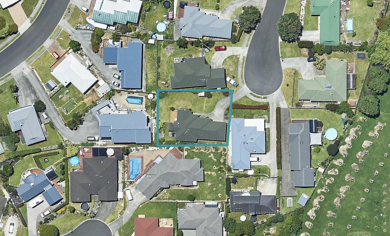 15 Highcroft Place, Welcome Bay, Tauranga - Carousel 1