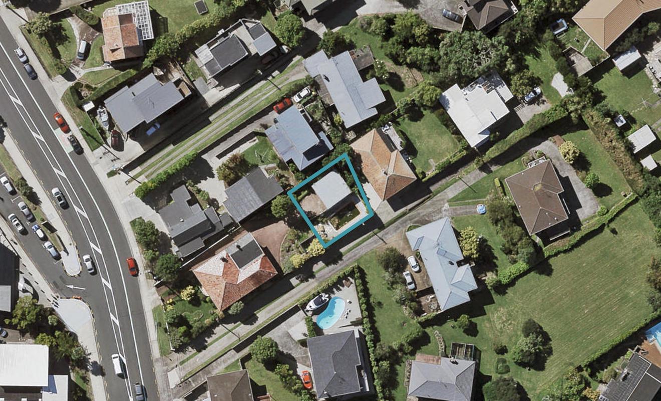 37D Forrest Hill Road, Milford, Auckland - Carousel 1