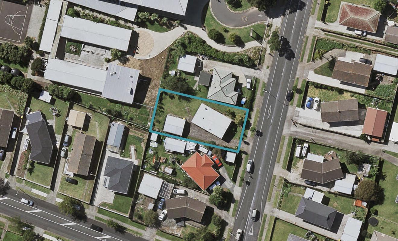 57 Othello Drive, Clover Park, Auckland - Carousel 1