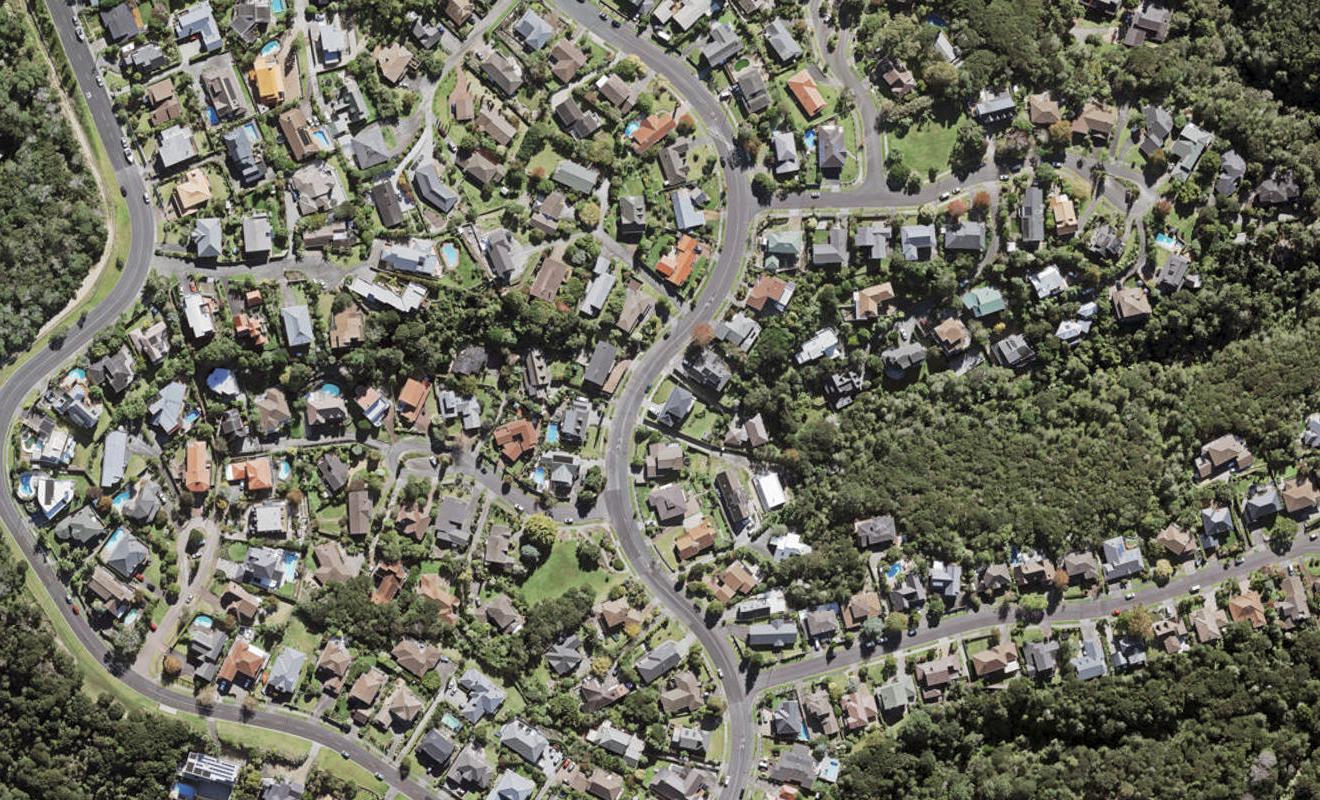 142 Chelsea View Drive, Chatswood, Auckland - Carousel 1