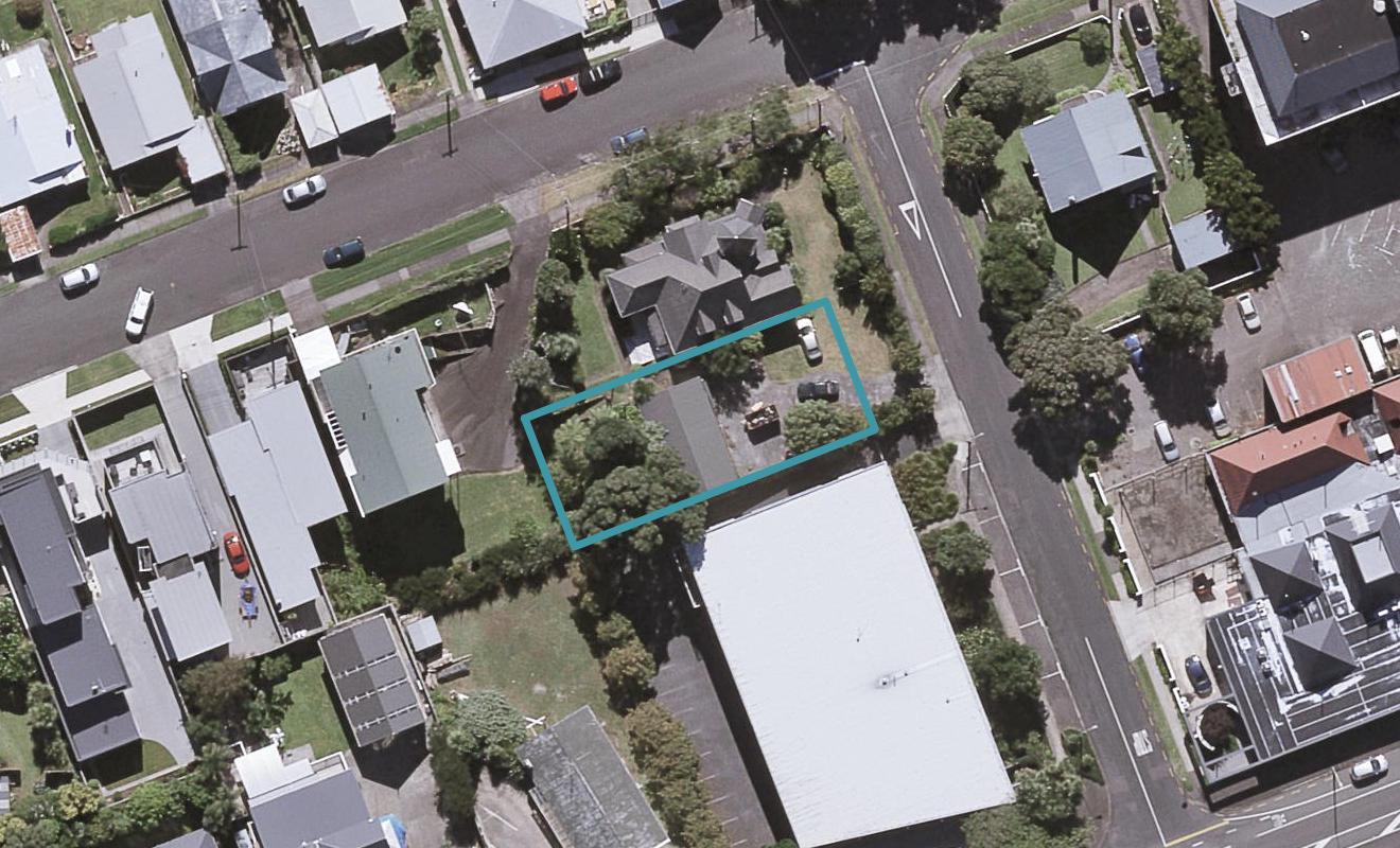 4 Brown Street, Strandon, New Plymouth - Carousel 1