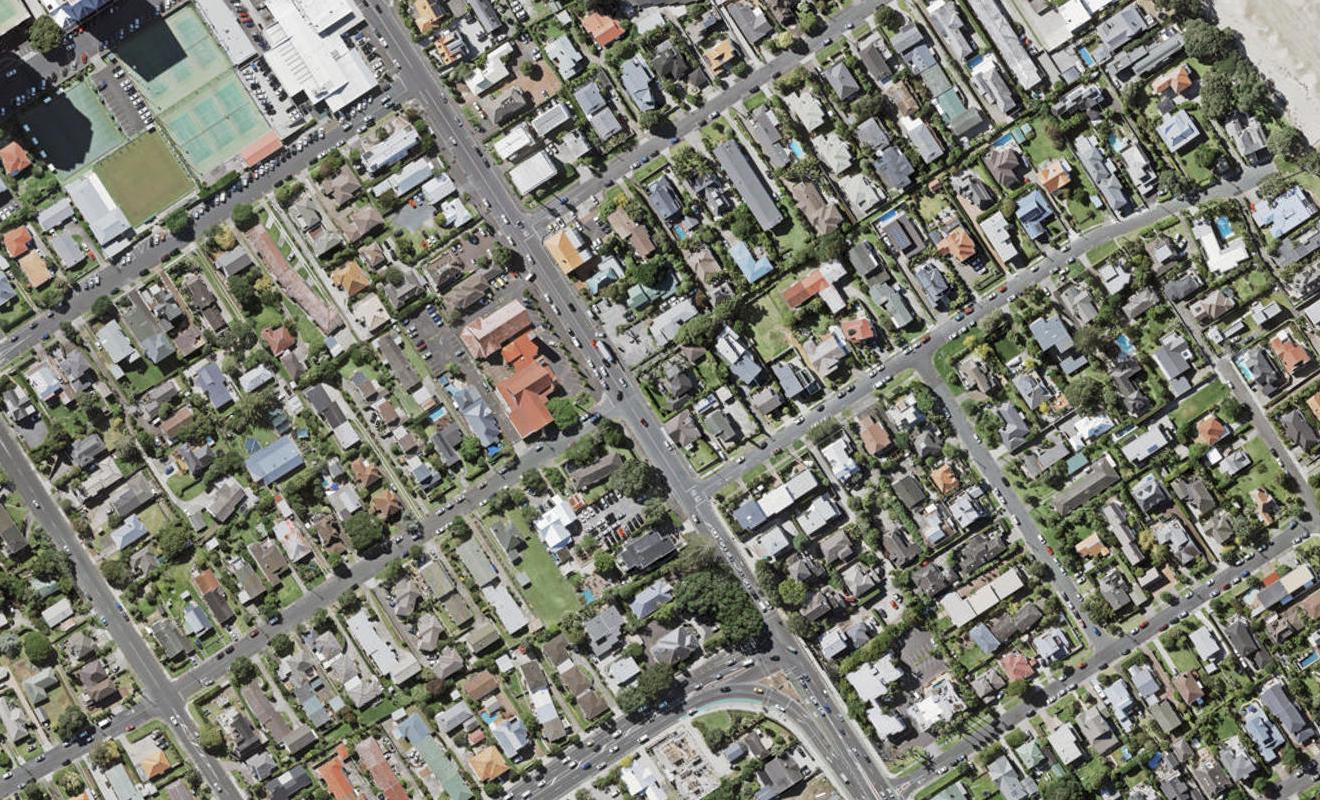 396 Lake Road, Takapuna, Auckland - Carousel 1