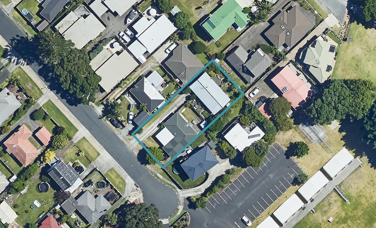 17B Lodge Avenue, Mount Maunganui, Mount Maunganui - Carousel 1