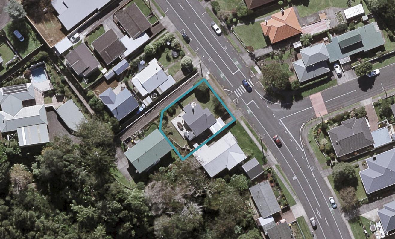 174 Mangorei Road, Merrilands, New Plymouth - Carousel 1