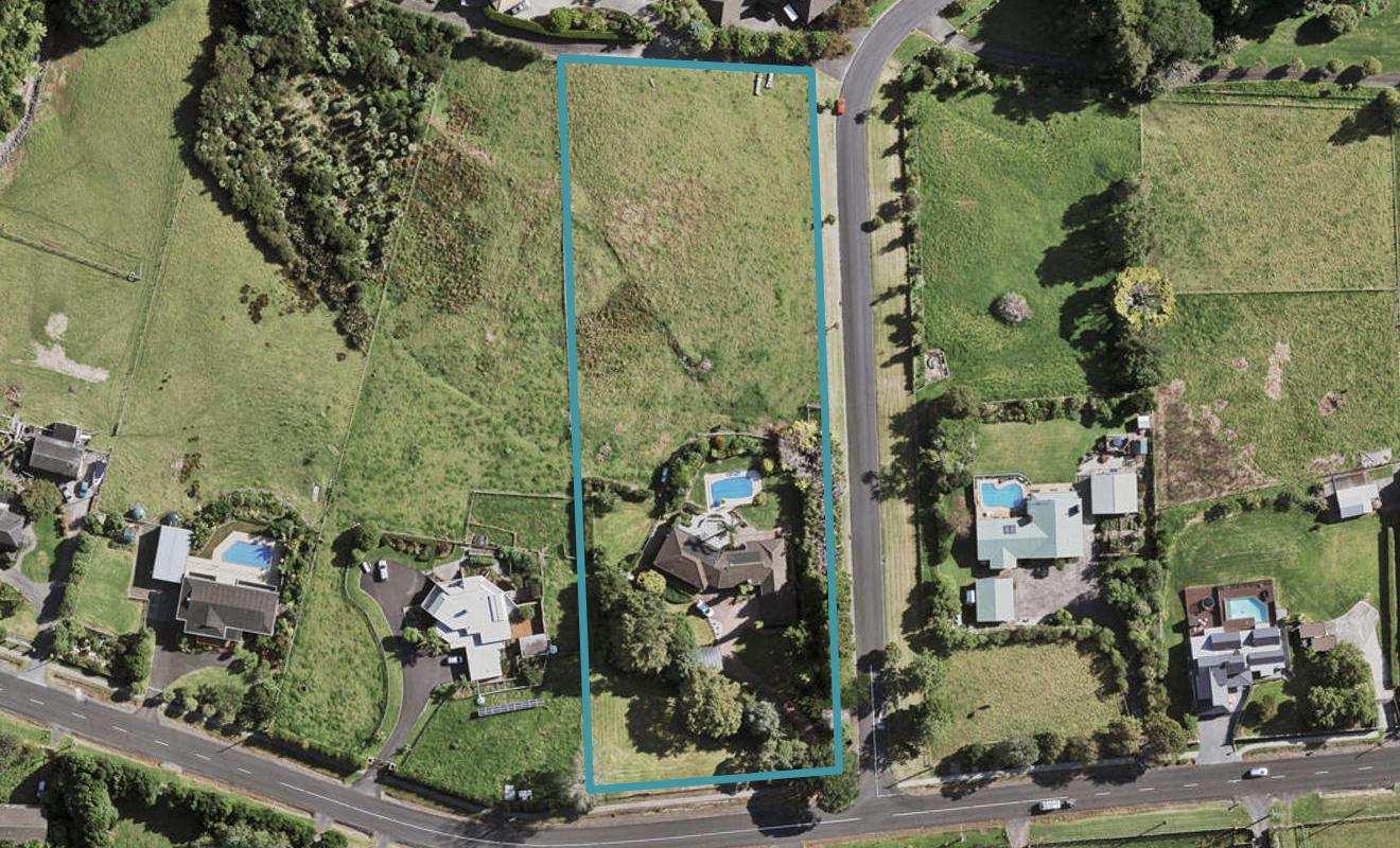 360 Redoubt Road, Totara Park, Auckland - Carousel 1