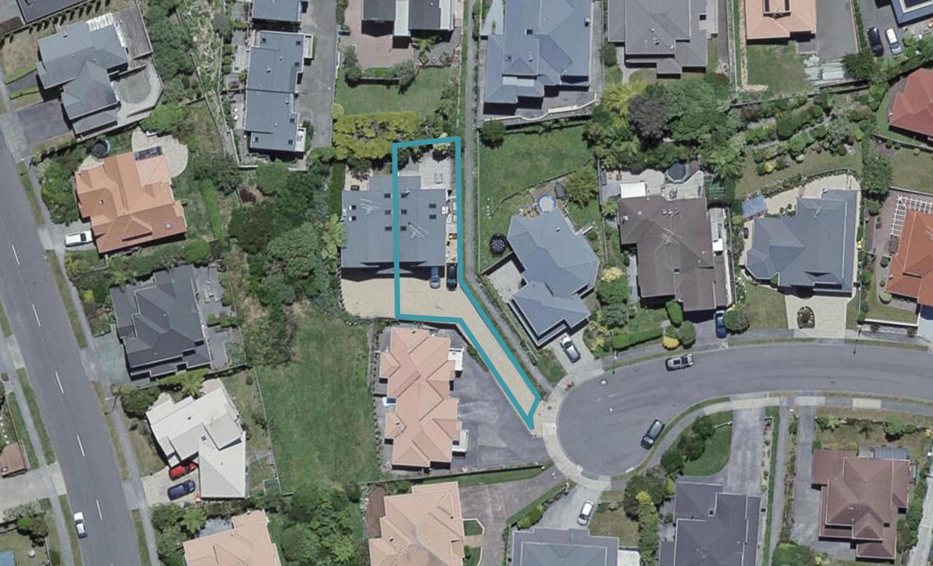 16B Corsham Grove, Churton Park, Wellington - Carousel 1