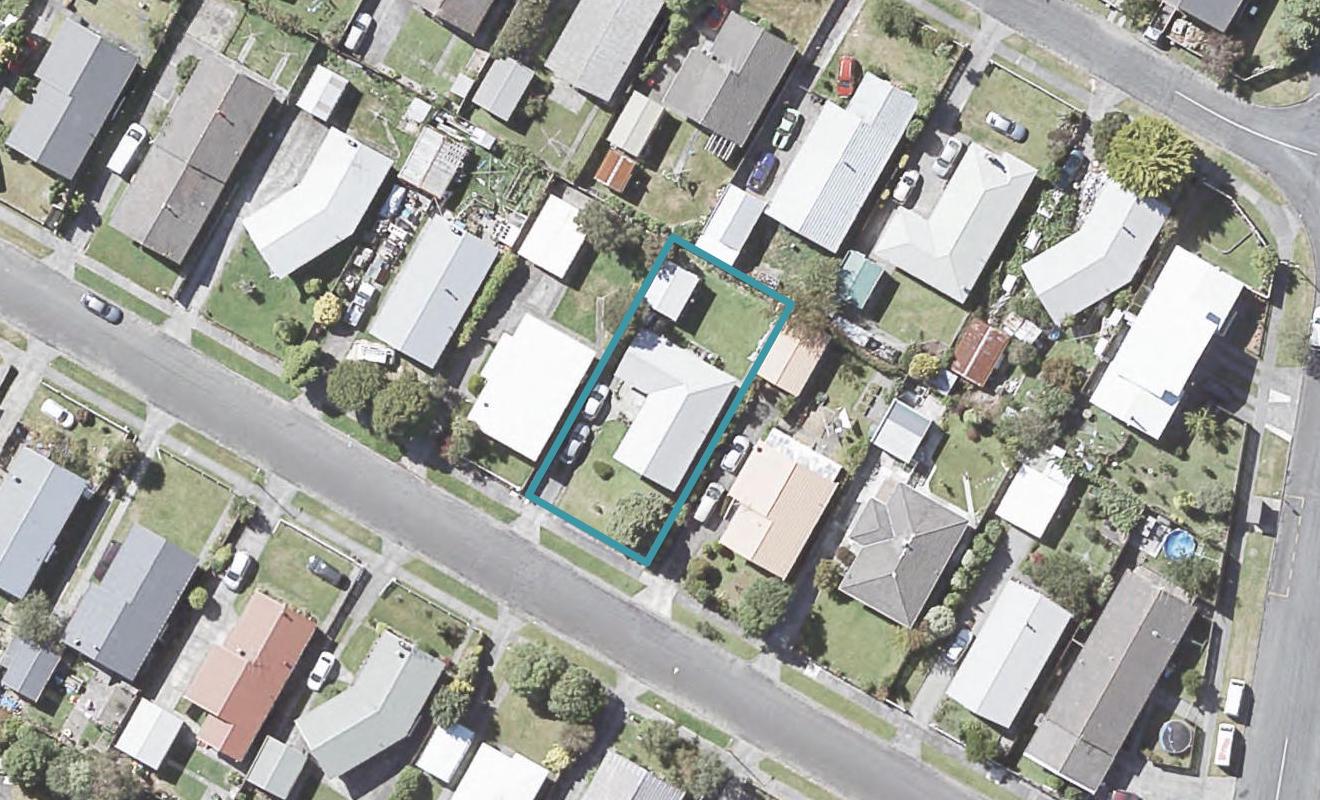 10 Kairanga Crescent, Wainuiomata, Lower Hutt - Carousel 1