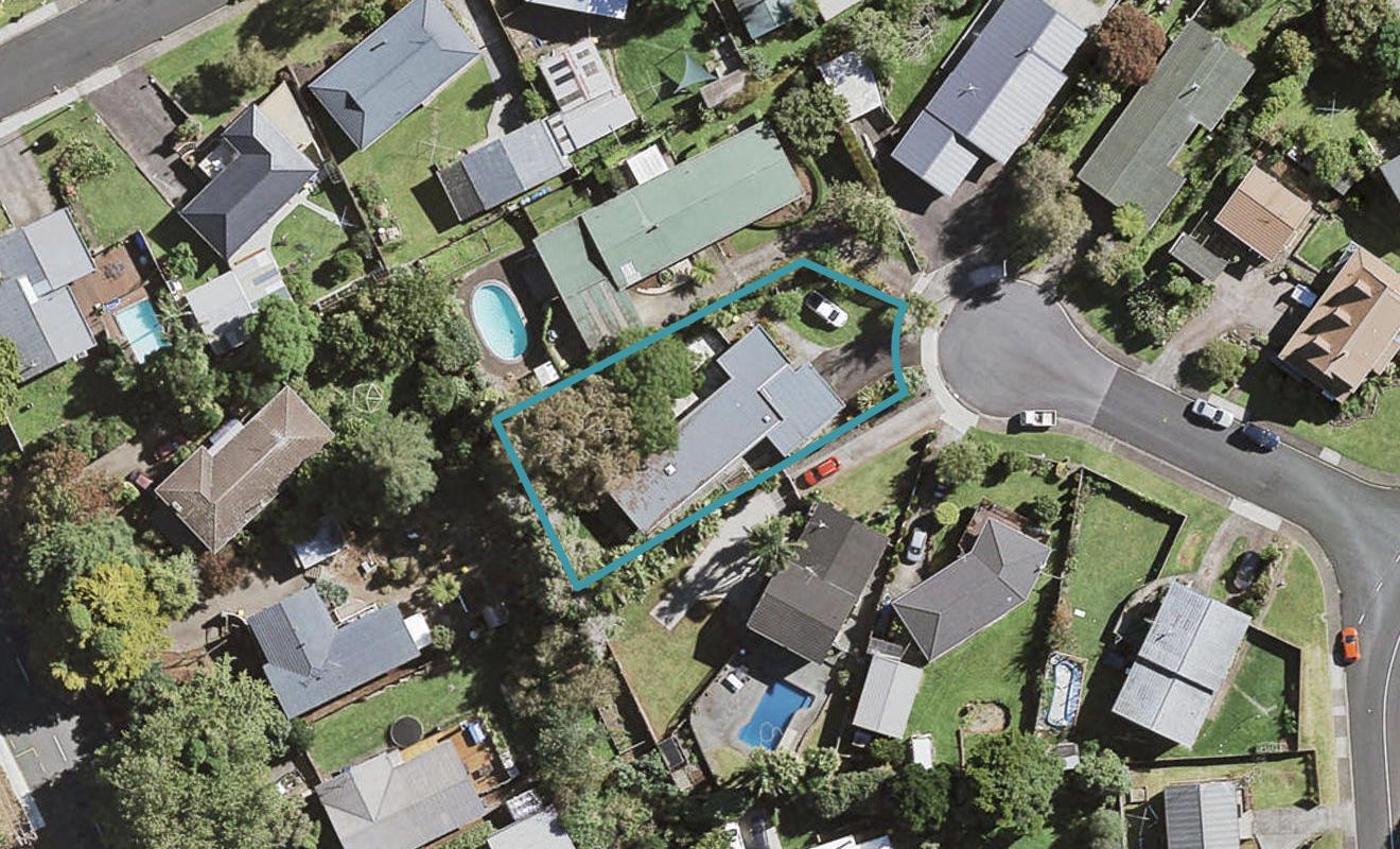 8 April Place, Red Hill, Papakura - Carousel 1