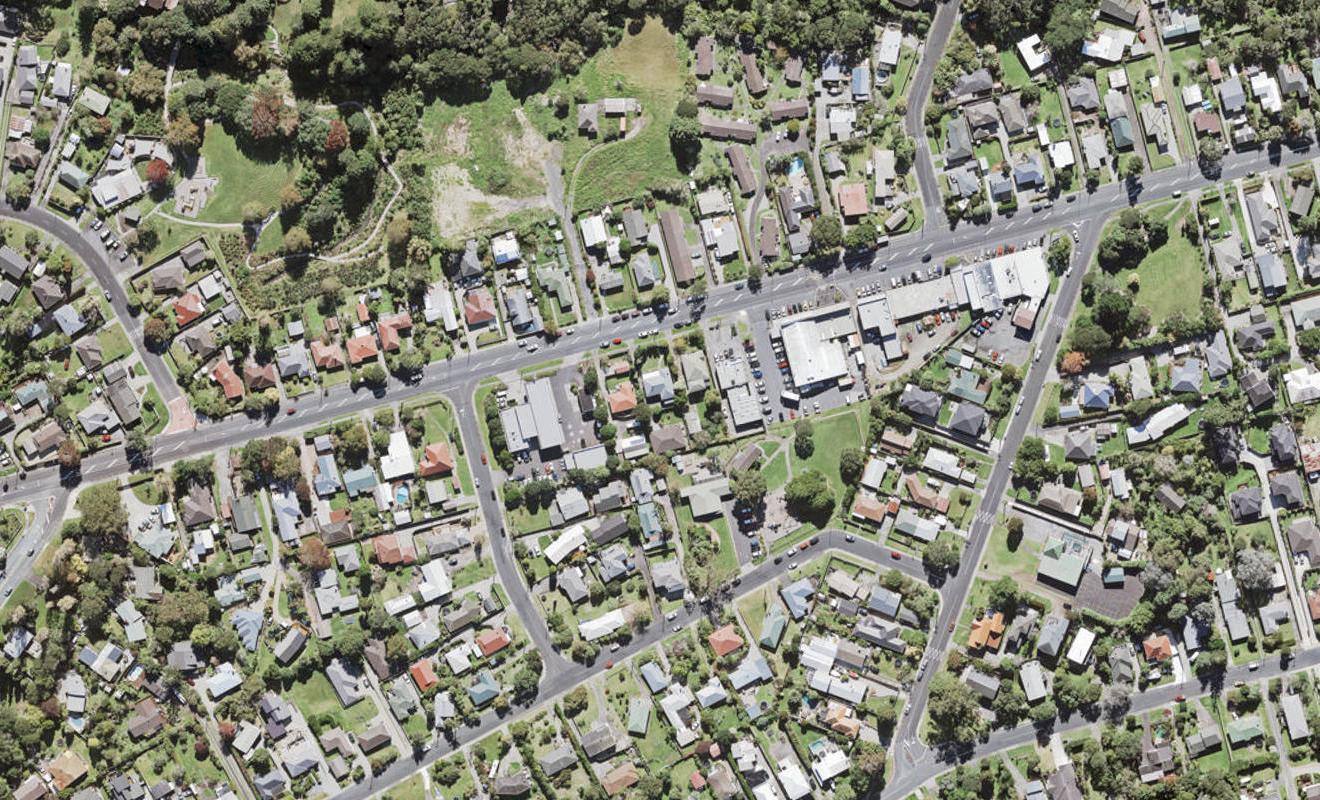 1/74 Godley Road, Green Bay, Auckland - Carousel 1