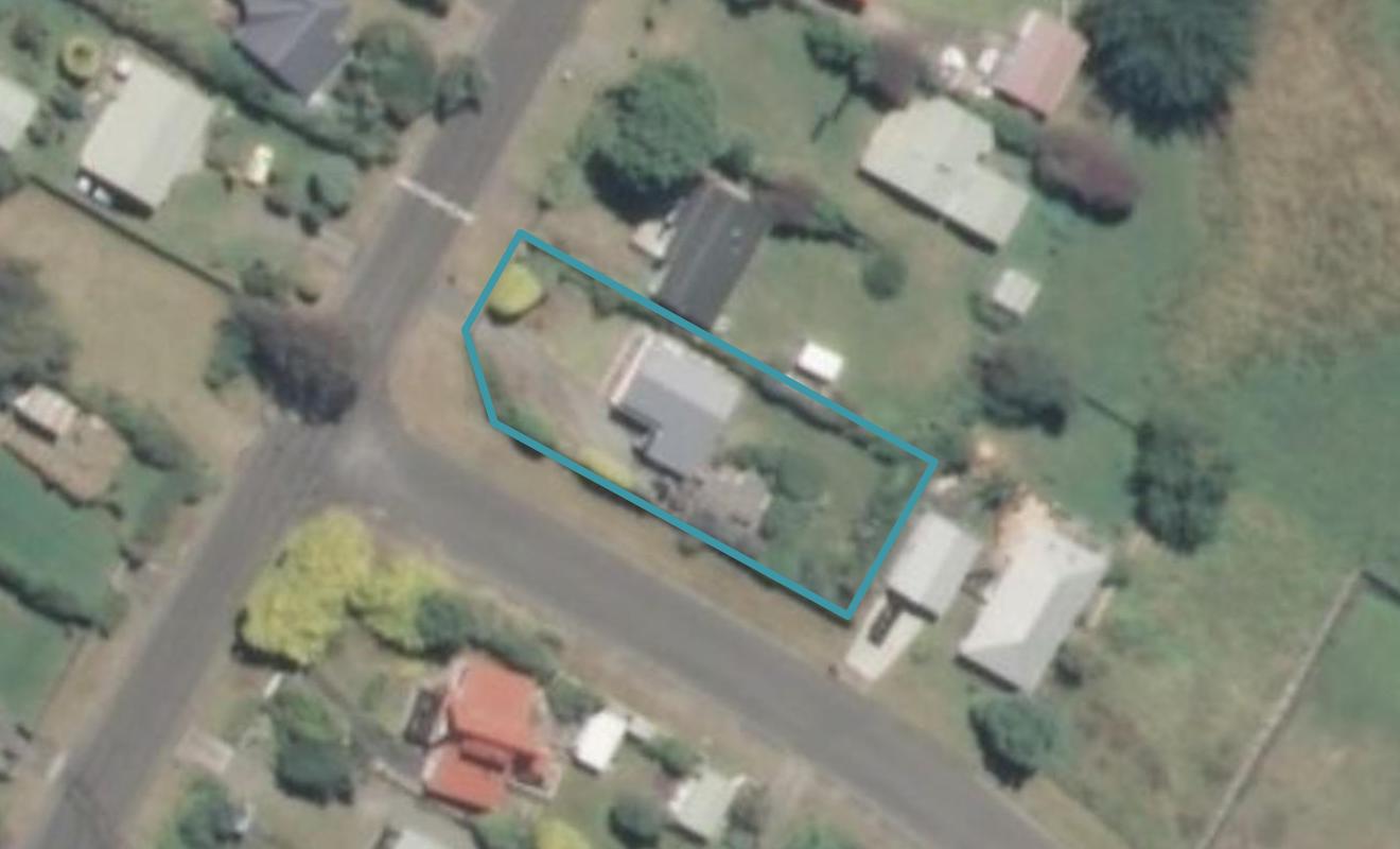 24 Sarah Street, Waikawa Beach, Manakau - Carousel 1