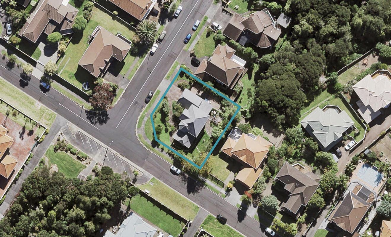 98 Onetaunga Road, Chatswood, Auckland - Carousel 1