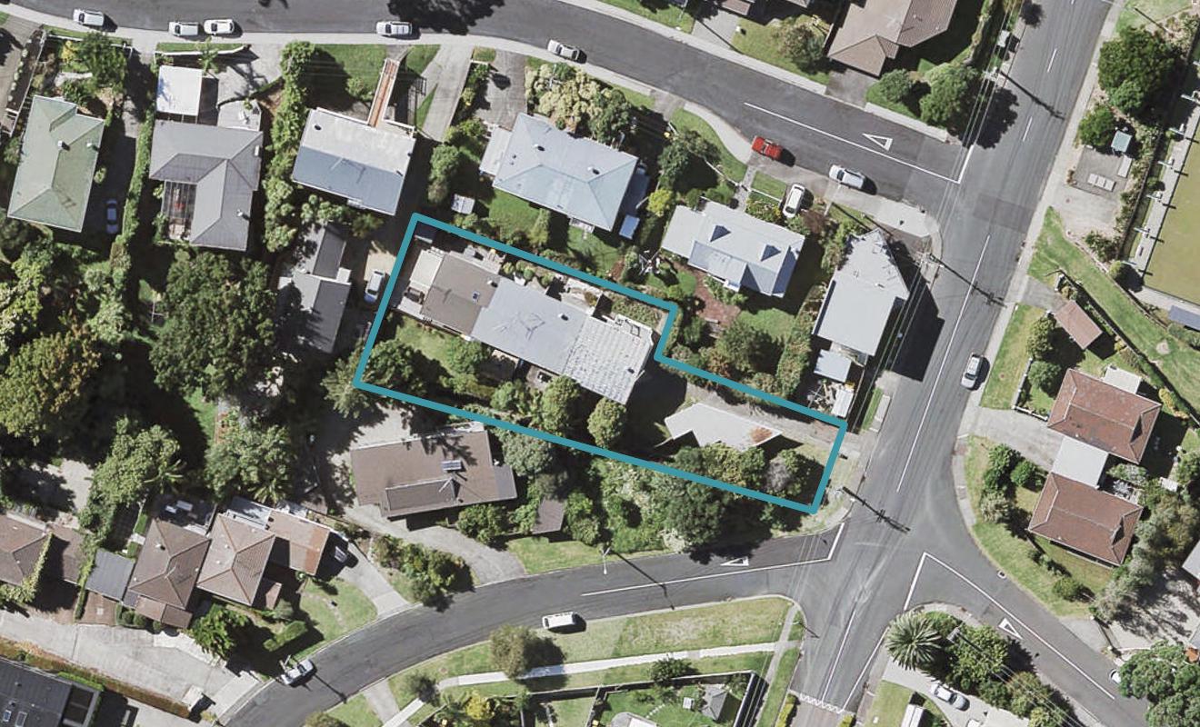 1/20 Seaview Road, Castor Bay, Auckland - Carousel 1