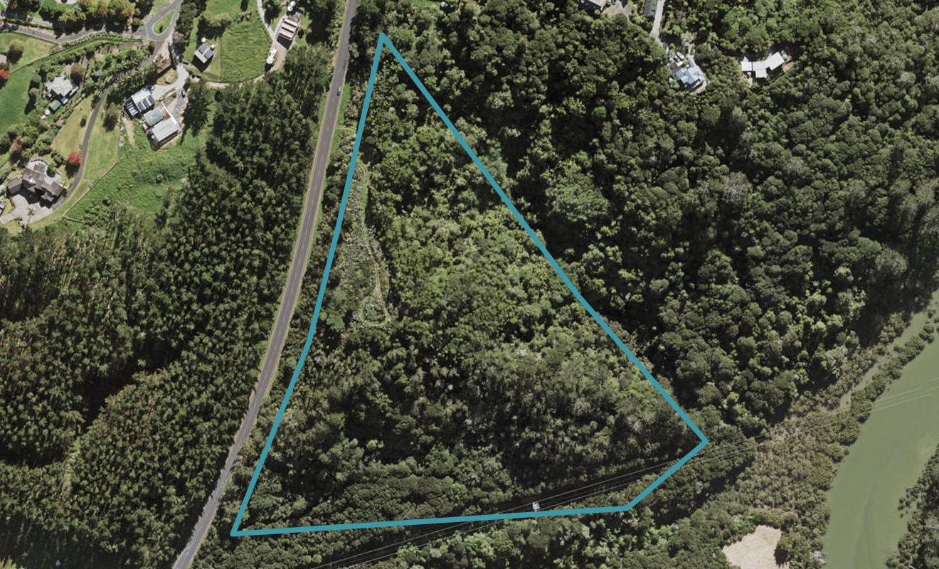 201 Paremoremo Road, Lucas Heights, Auckland - Carousel 1
