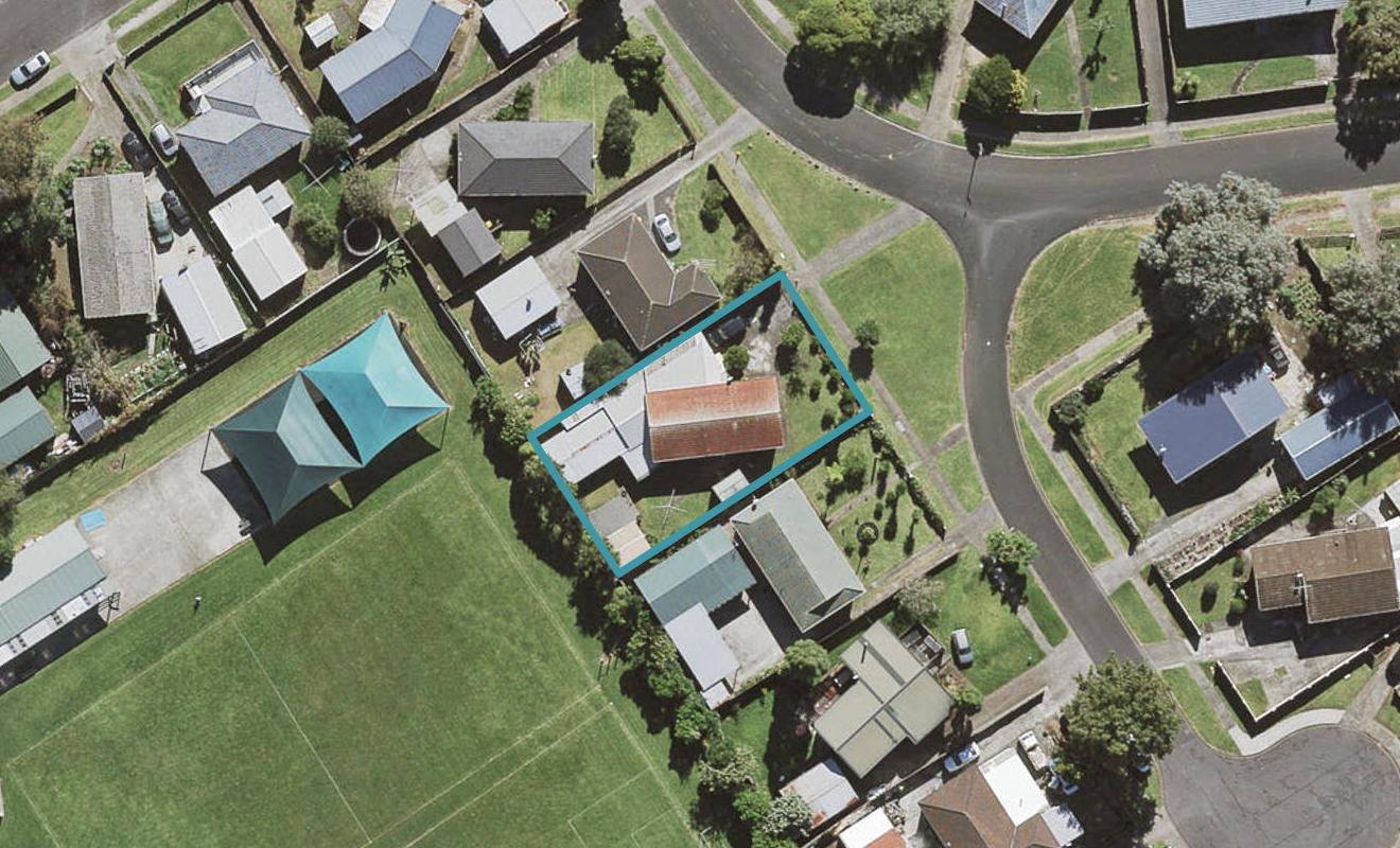 43 Staverton Crescent, Mangere, Auckland - Carousel 1