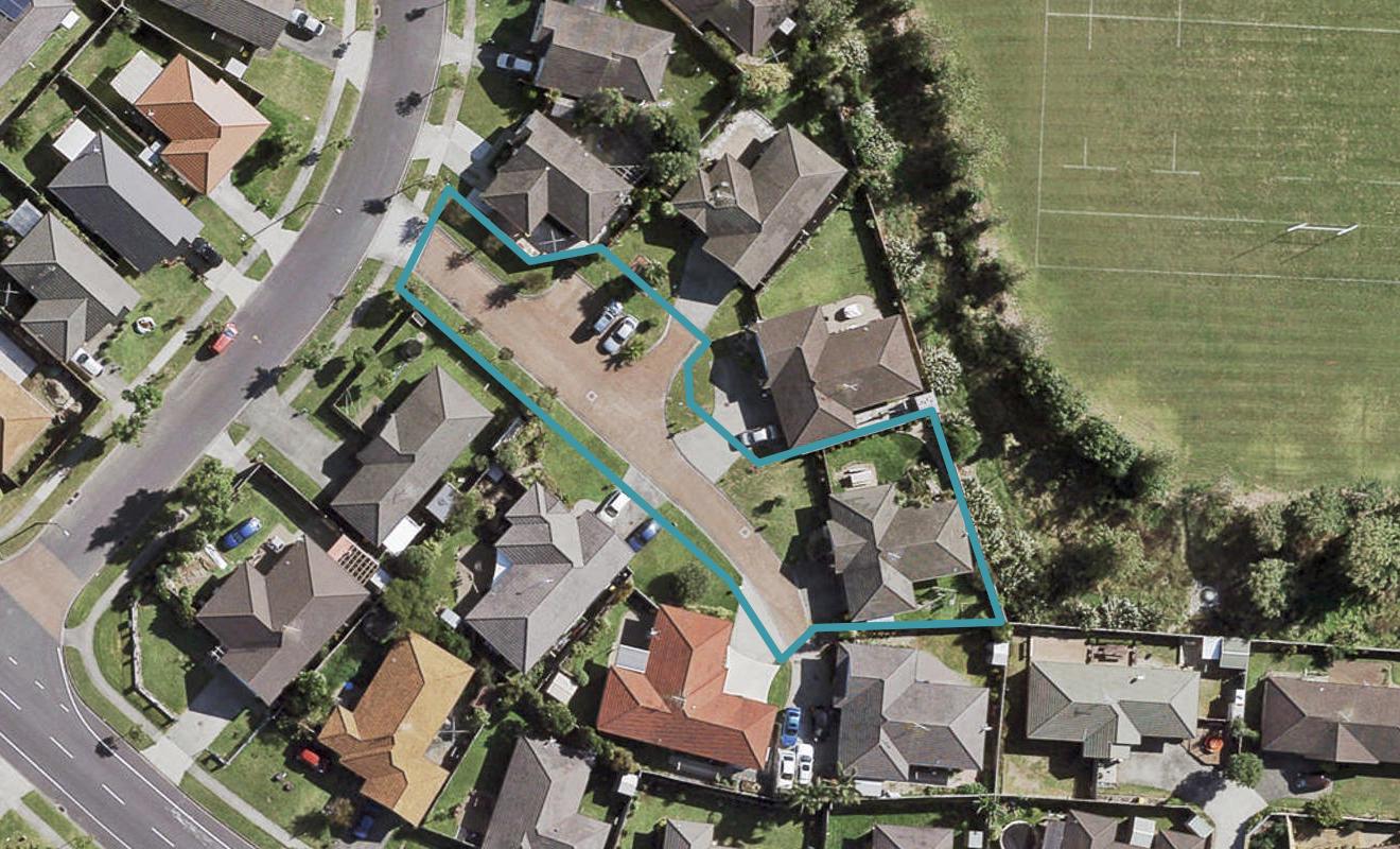 11 Ironstone Place, Randwick Park, Auckland - Carousel 1