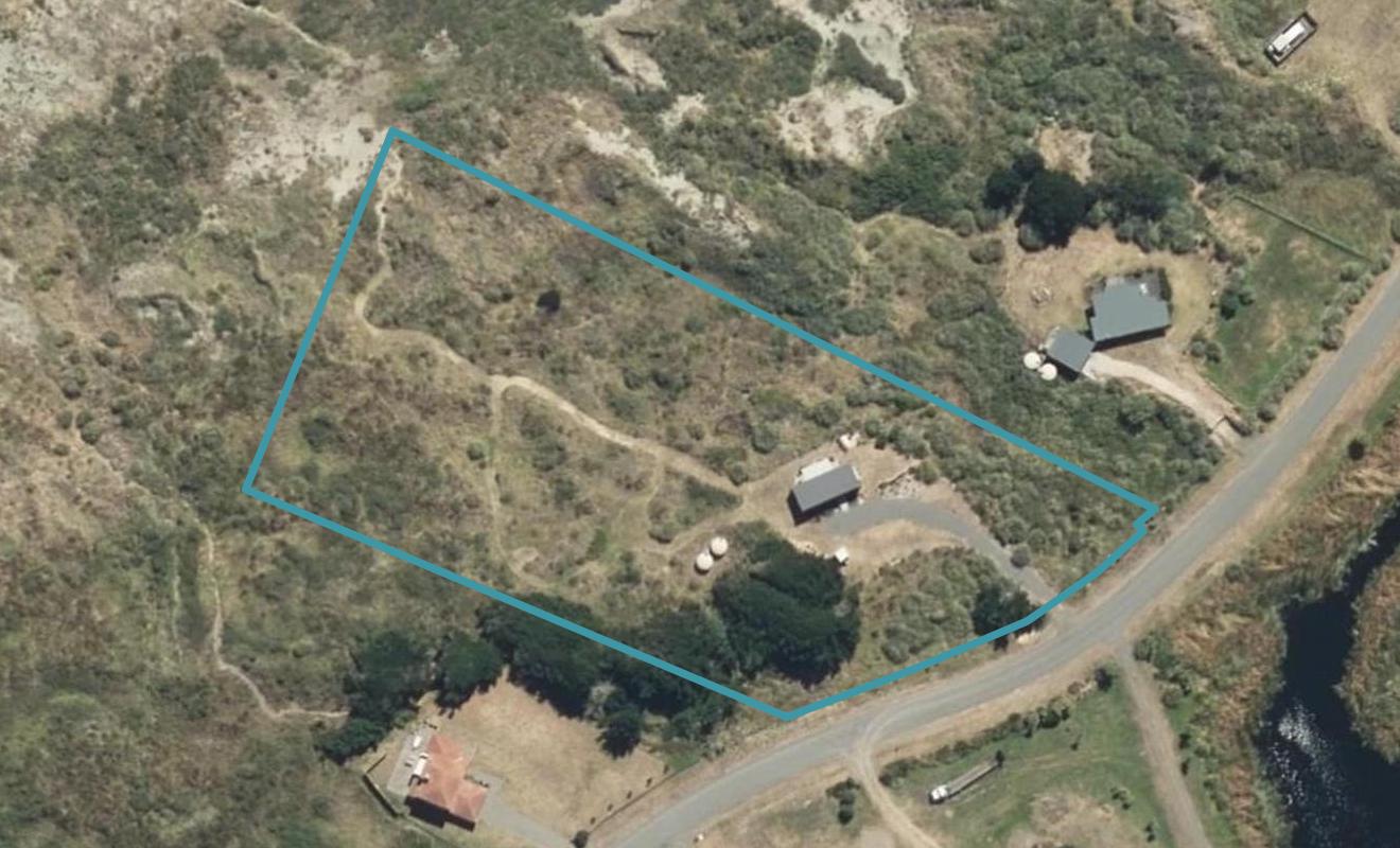 38 Reay MacKay Grove, Waikawa Beach, Manakau - Carousel 1