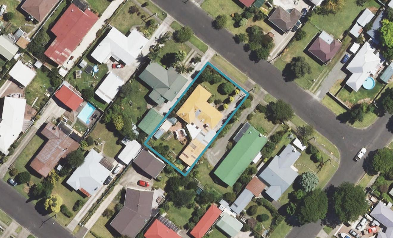 6 Leon Street, Riverdale, Gisborne - Carousel 1