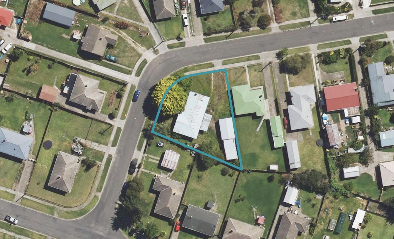 22 Glasgow Crescent, Kaiti, Gisborne - Carousel 1