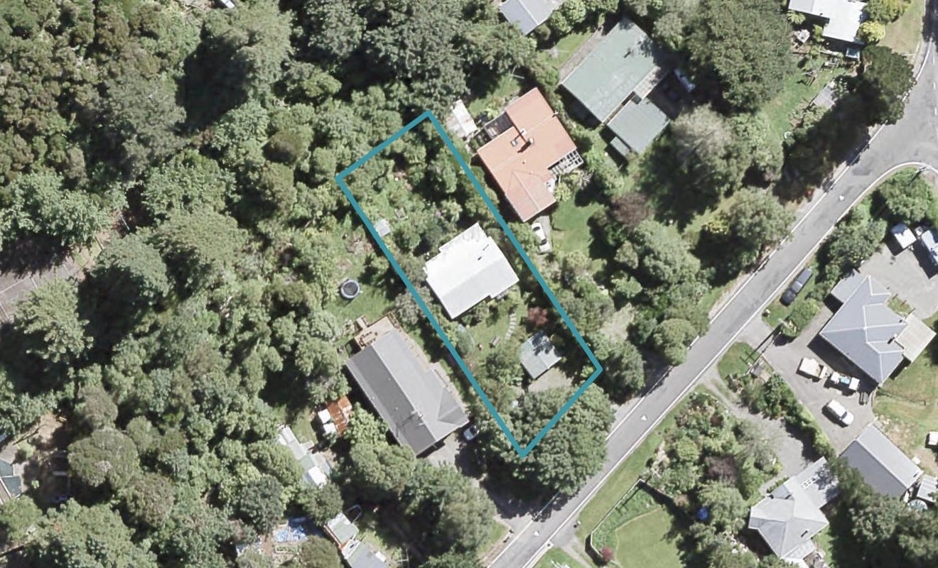 8 Avian Road, Blue Mountains, Upper Hutt - Carousel 1