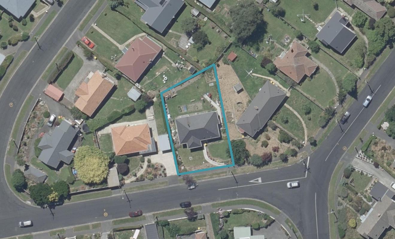43 Mayfield Avenue, Wakari, Dunedin - Carousel 1