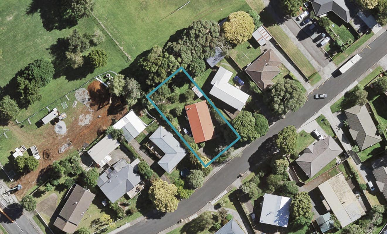 8 Mack Place, Red Hill, Papakura - Carousel 1