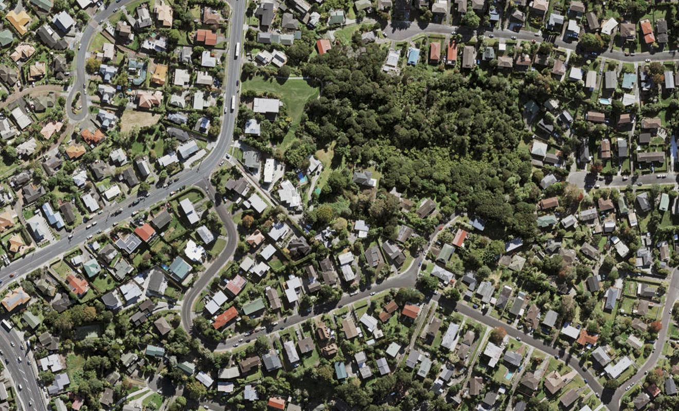28B Girrahween Drive, Totara Vale, Auckland - Carousel 1
