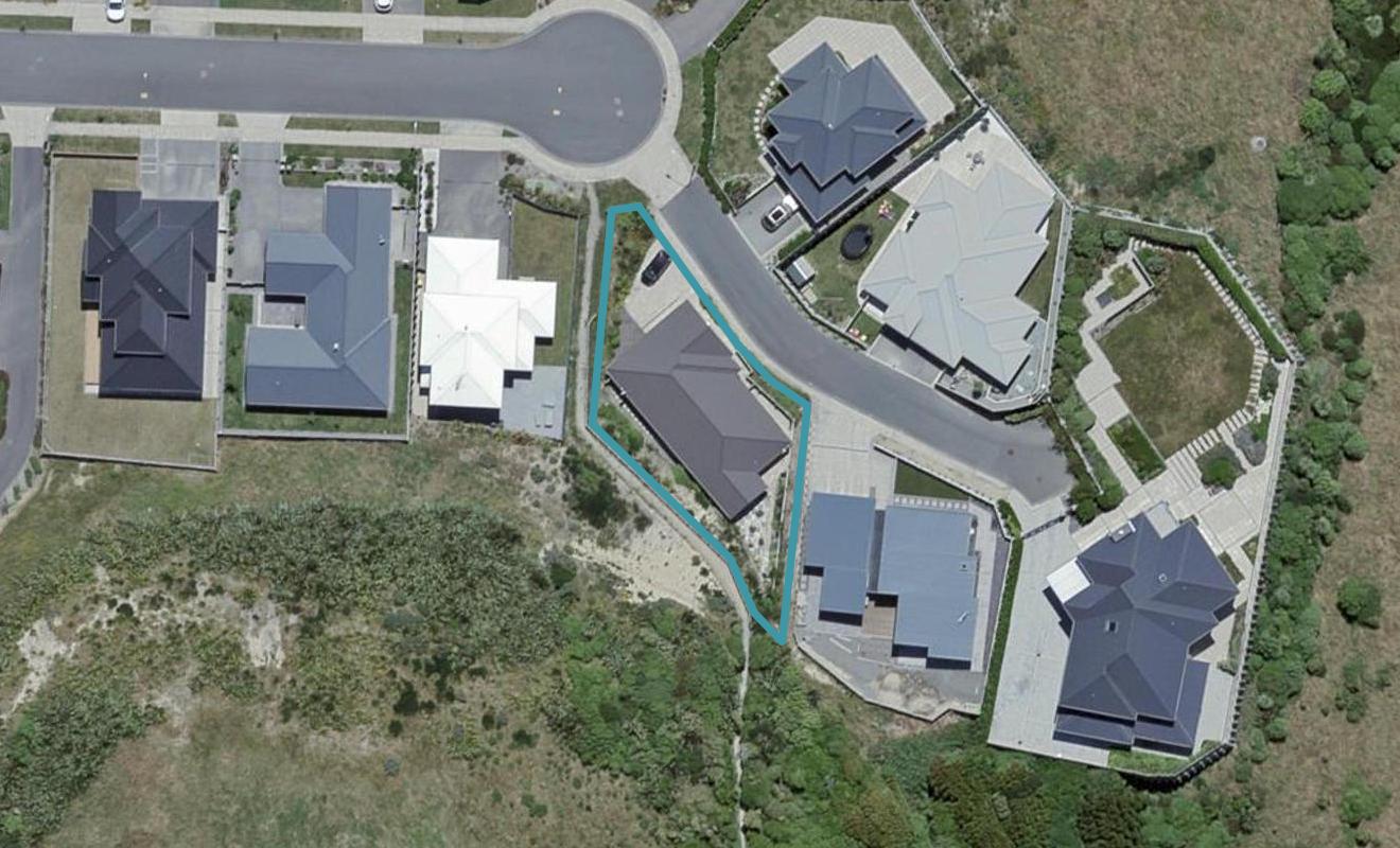 16 Foxham Terrace, Churton Park, Wellington - Carousel 1