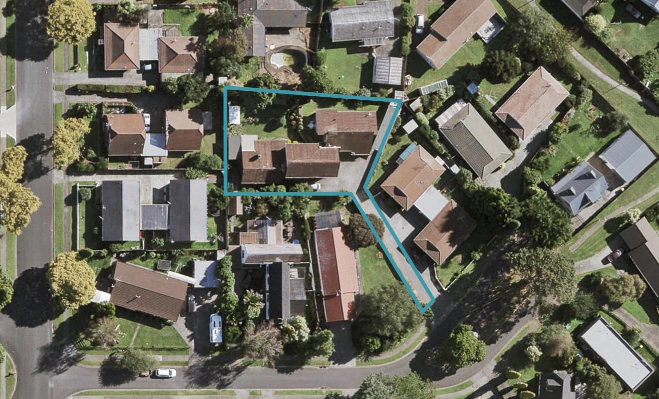 8 Sharivari Place, Conifer Grove, Takanini - Carousel 1