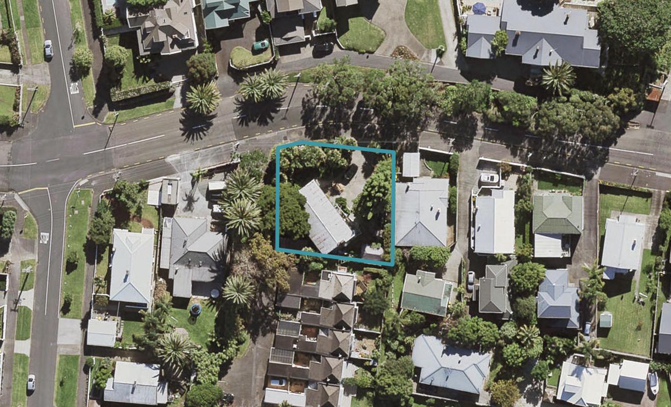 17 Stafford Road, Northcote Point, Auckland - Carousel 1