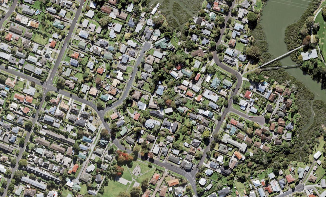 10 Kelston Street, New Lynn, Auckland - Carousel 1