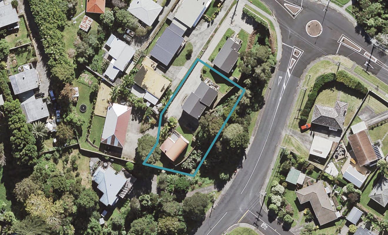 77 Eskdale Road, Birkdale, Auckland - Carousel 1