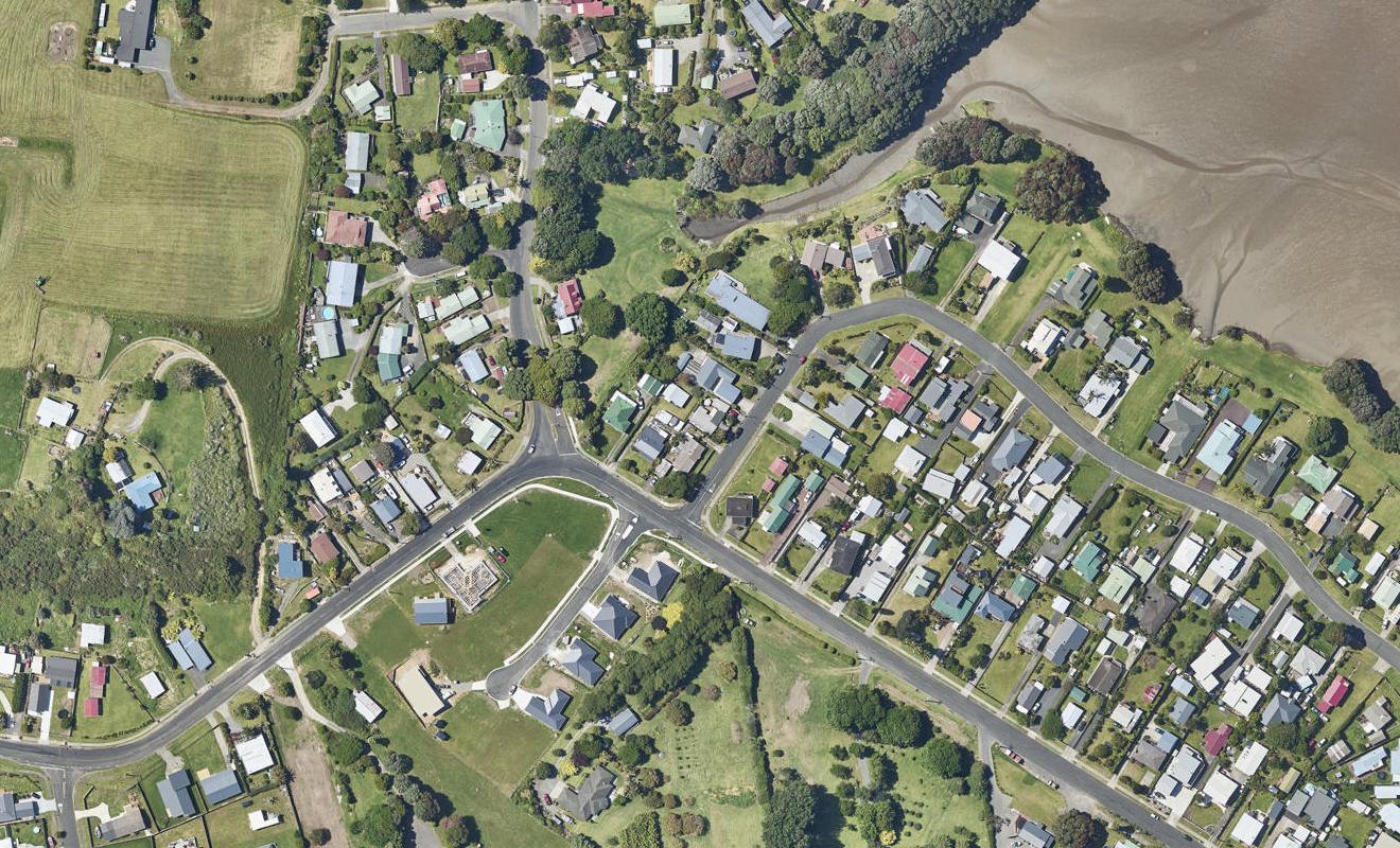 58 Roretana Drive, Athenree, Katikati - Carousel 1