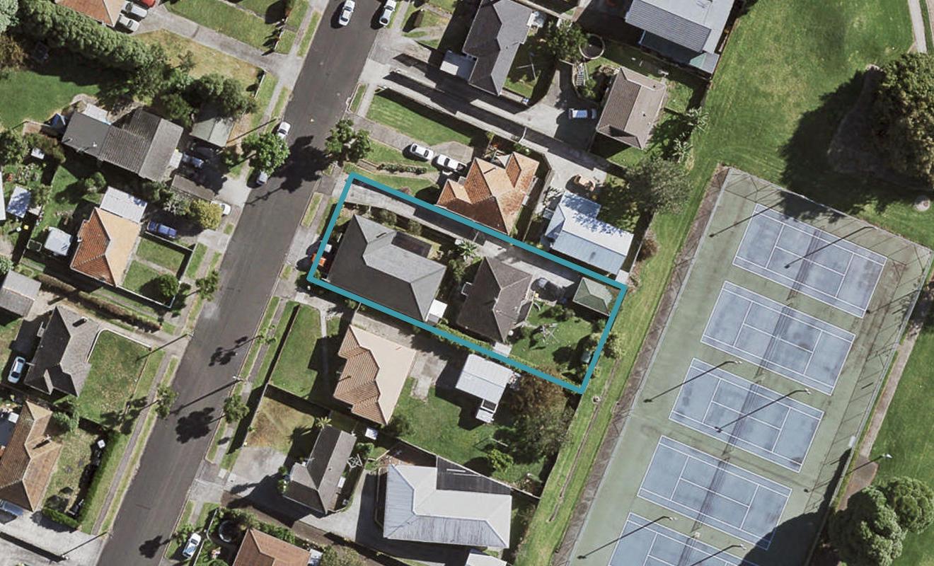 2/9 Frances Street, Manurewa, Auckland - Carousel 1