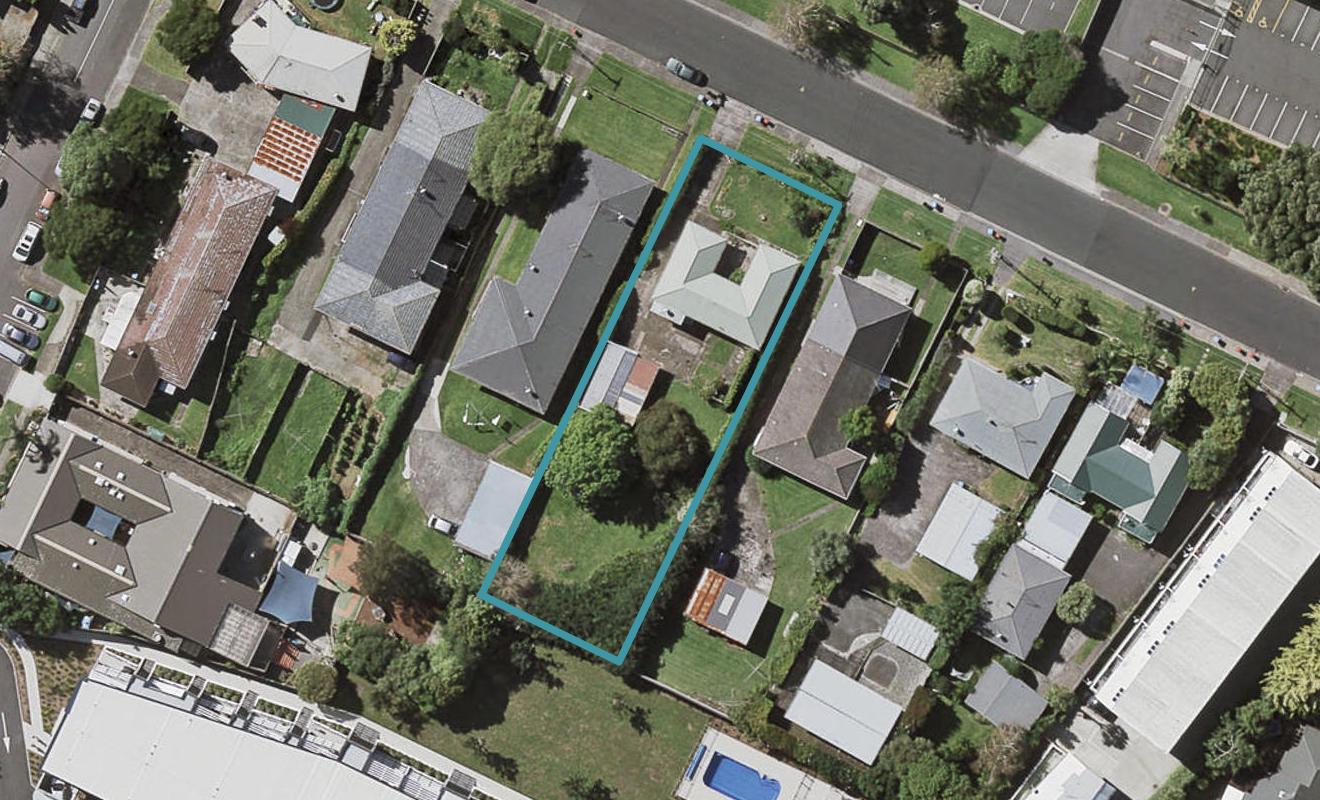 42 Banks Road, Mount Wellington, Auckland - Carousel 1