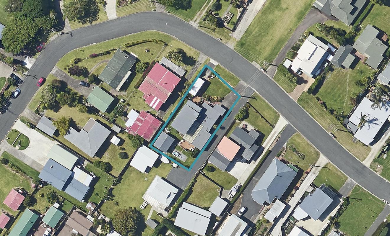 35 Roretana Drive, Athenree, Katikati - Carousel 1