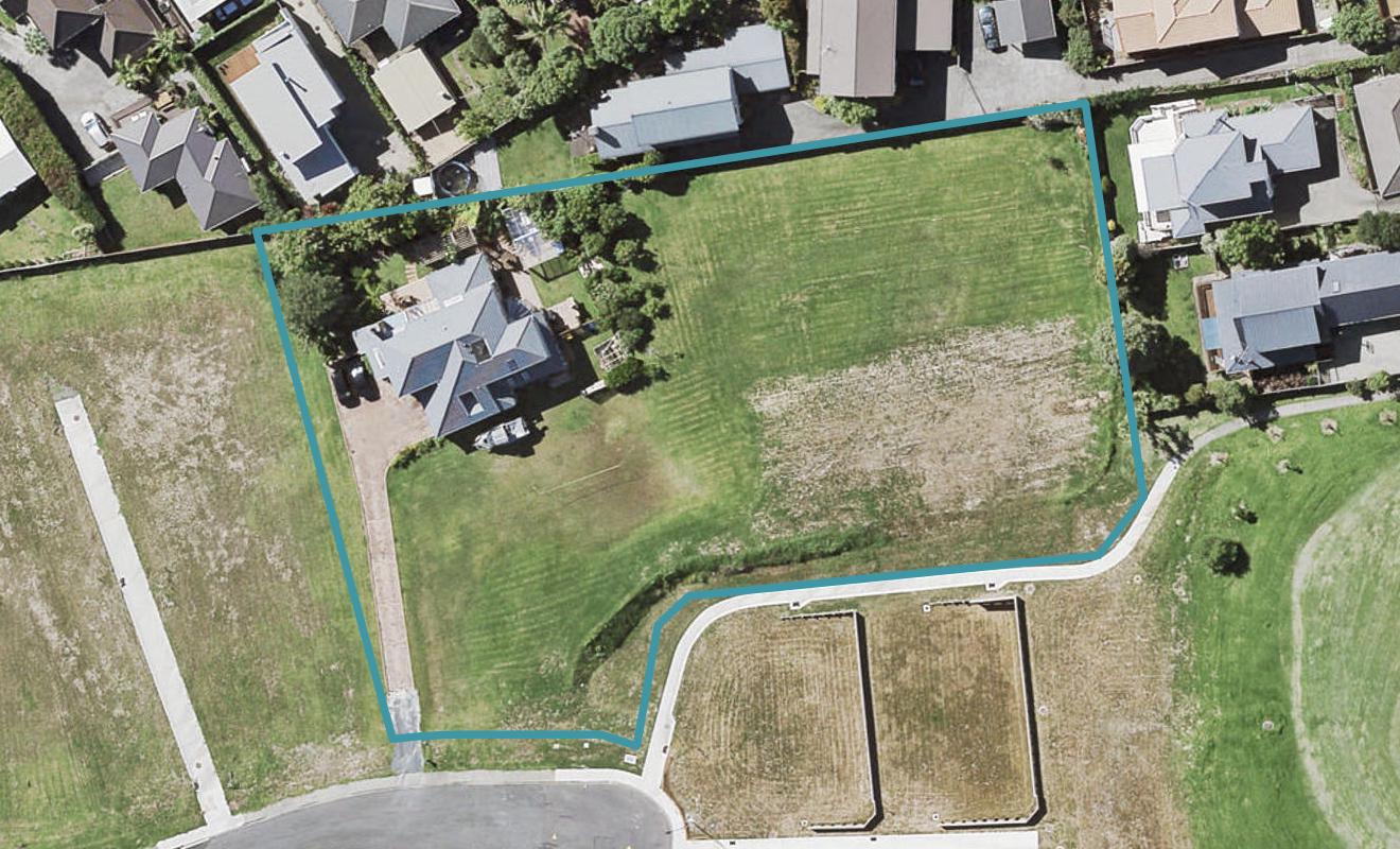 42 Kenmure Avenue, Forrest Hill, Auckland - Carousel 1