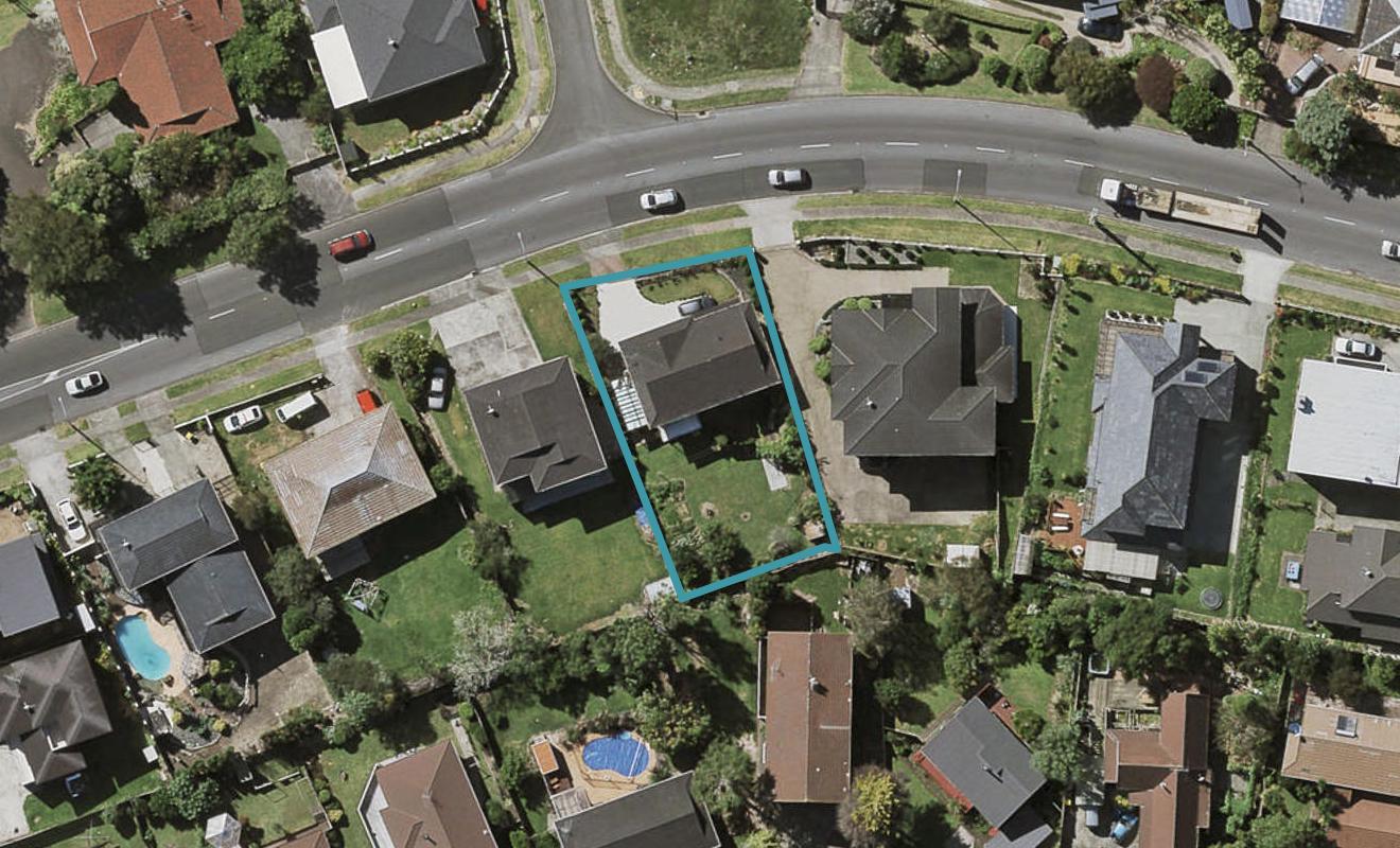 127 Redoubt Road, Goodwood Heights, Auckland - Carousel 1