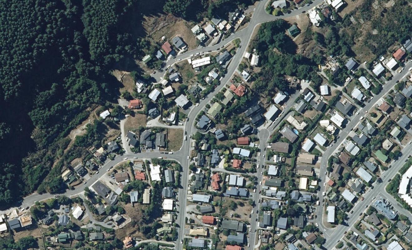 35B Greenstone Place, Fernhill, Queenstown - Carousel 1