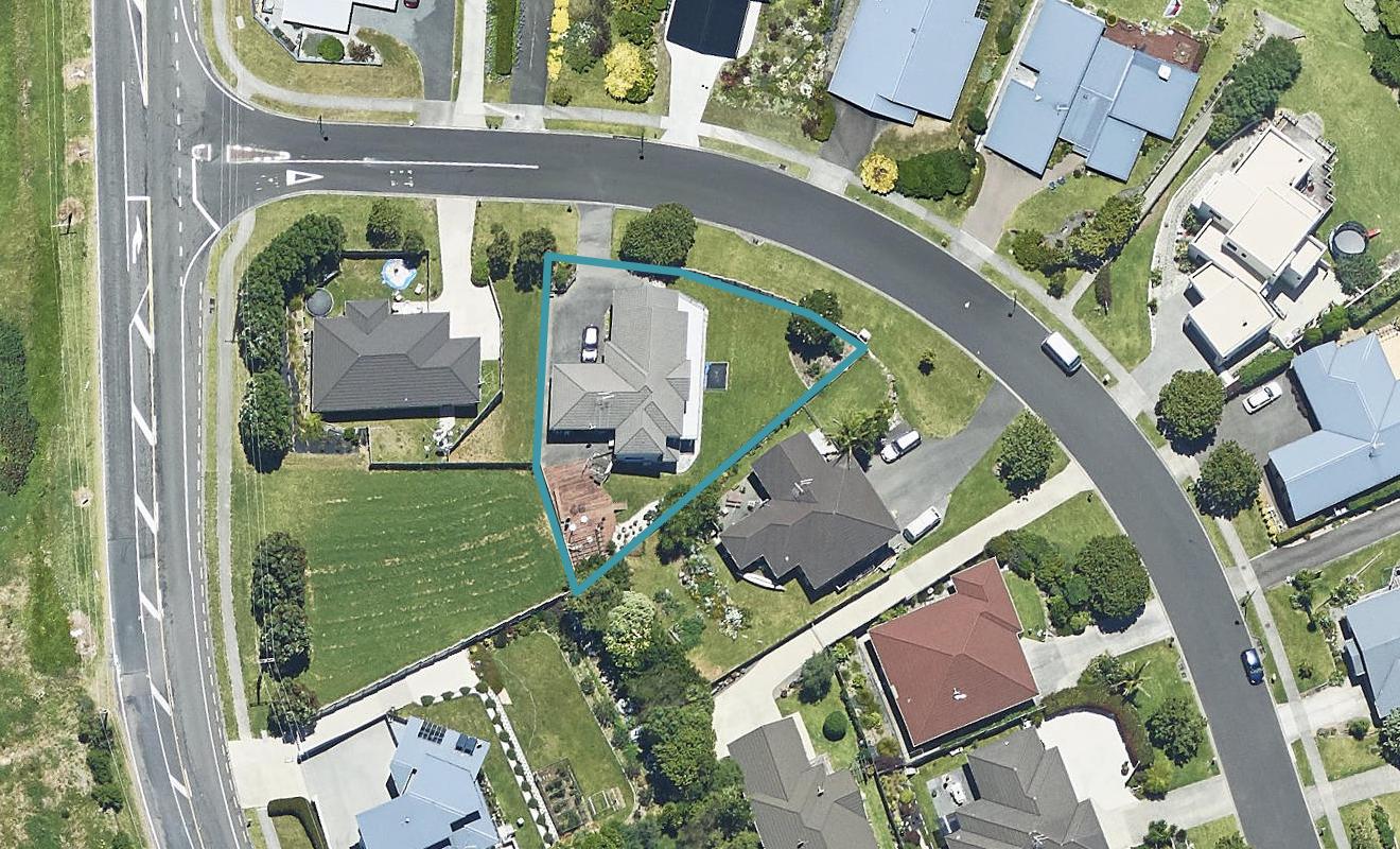6 Waipuna Grove, Welcome Bay, Tauranga - Carousel 1