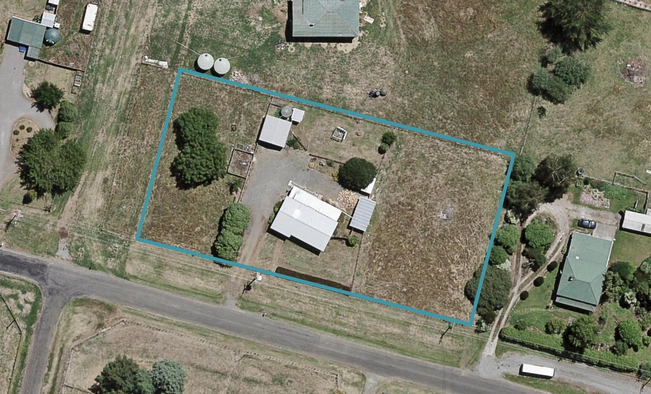 86 Owen Street, Waipawa - Carousel 1