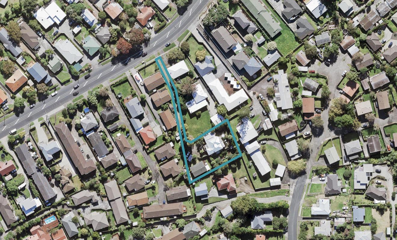 2/110 Titirangi Road, New Lynn, Auckland - Carousel 1