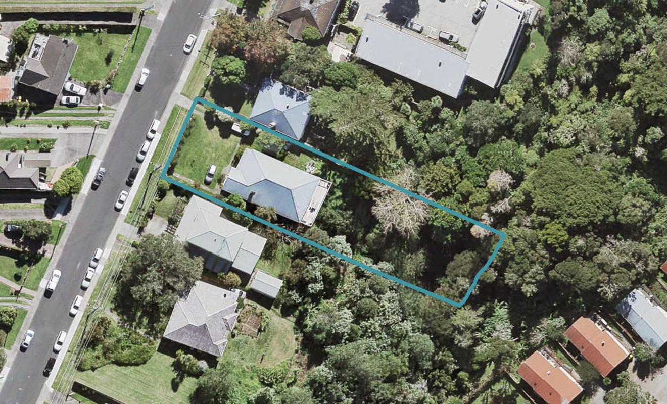 15 Verbena Road, Birkdale, Auckland - Carousel 1