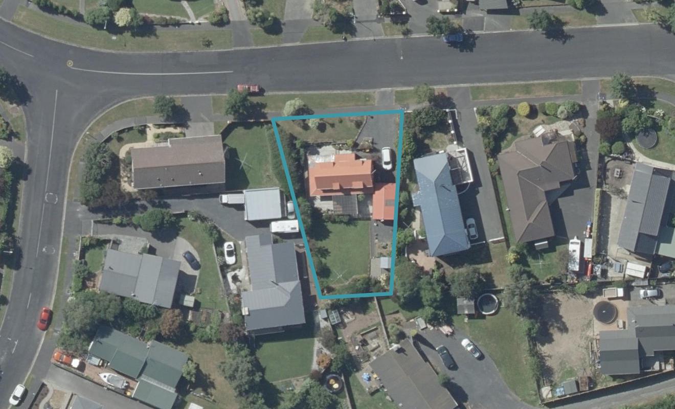 60 Walton Park Avenue, Fairfield, Dunedin - Carousel 1