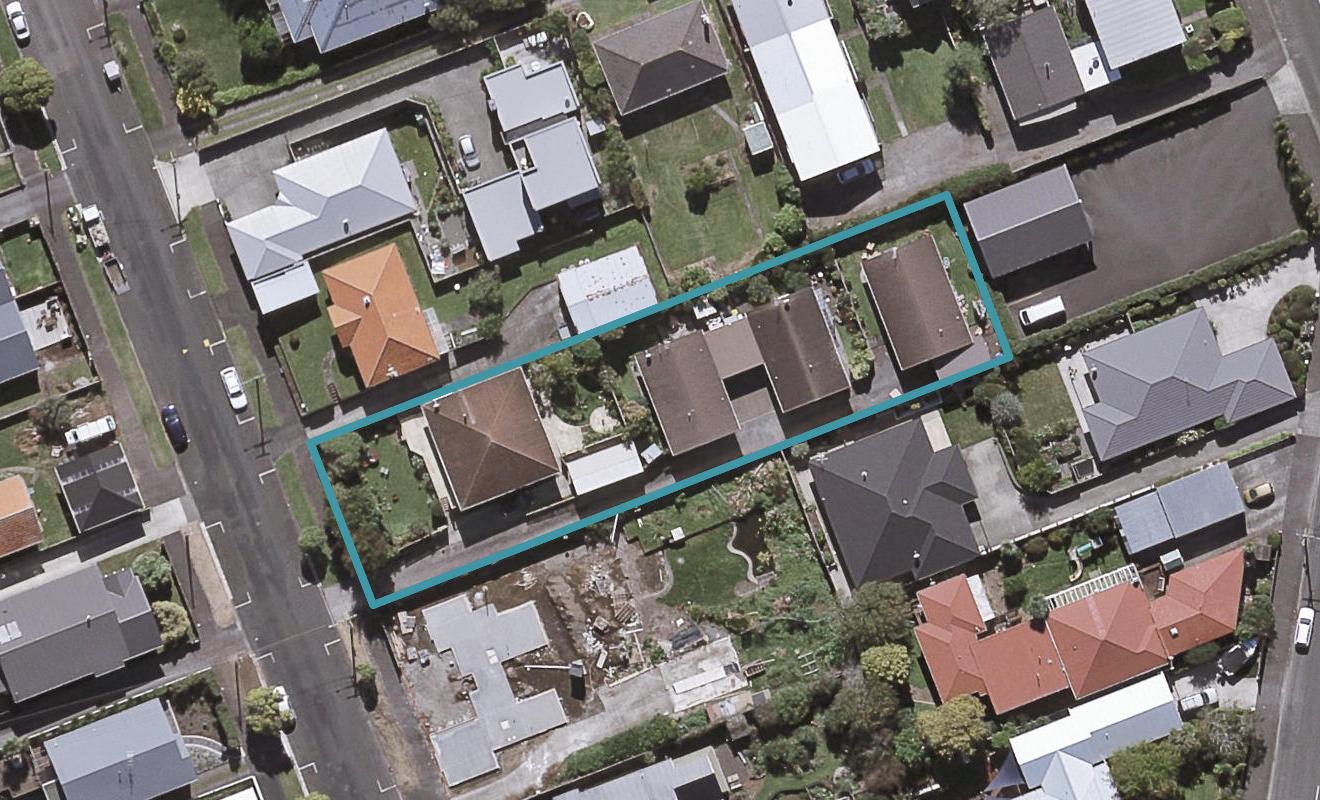 1/13 Chilman street, Strandon, New Plymouth - Carousel 1
