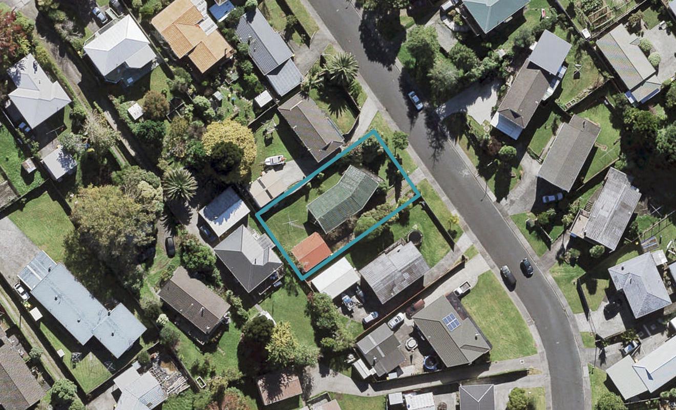 35 Glynnbrooke Street, Te Atatu South, Auckland - Carousel 1