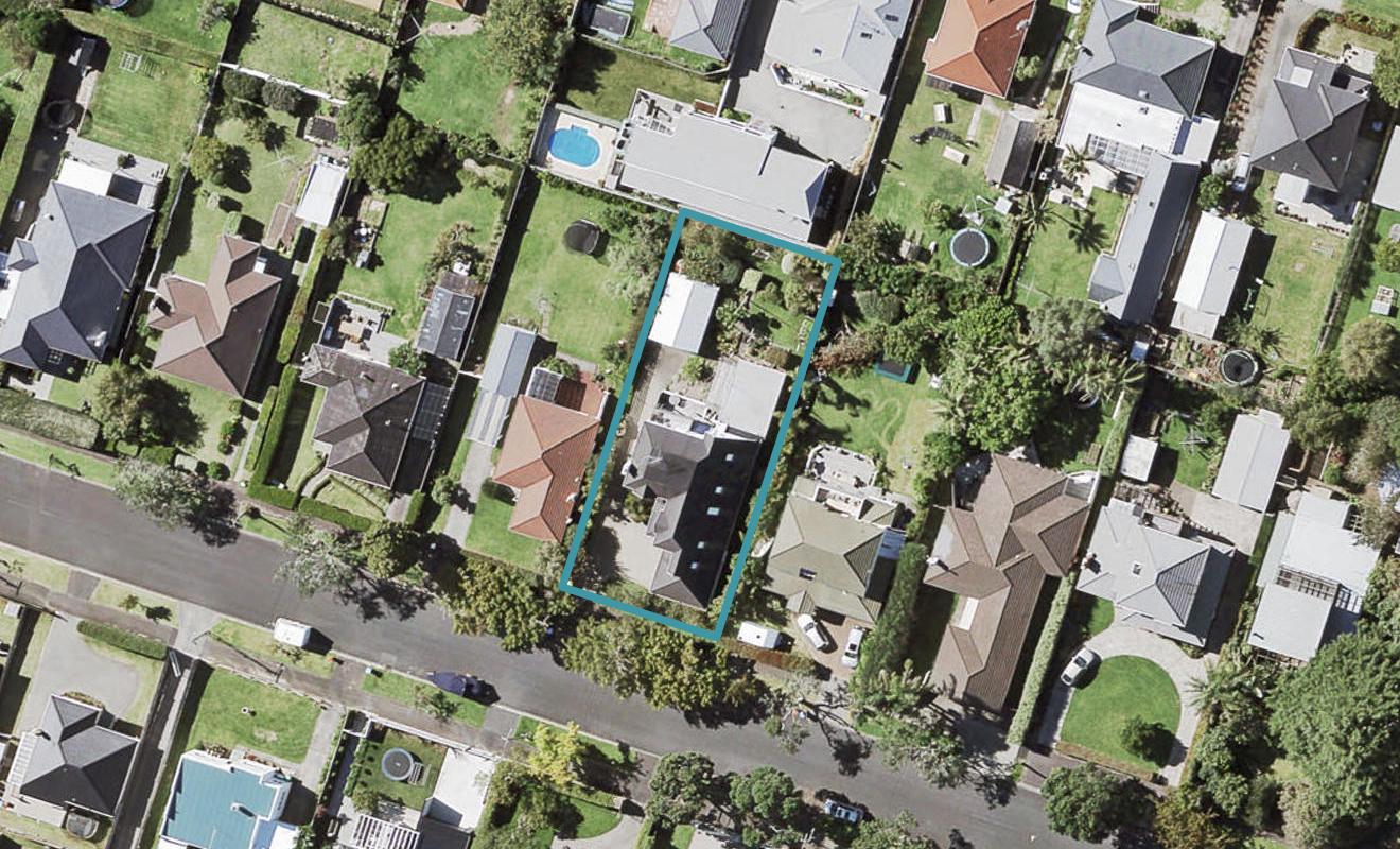 14 Colchester Avenue, Glendowie, Auckland - Carousel 1