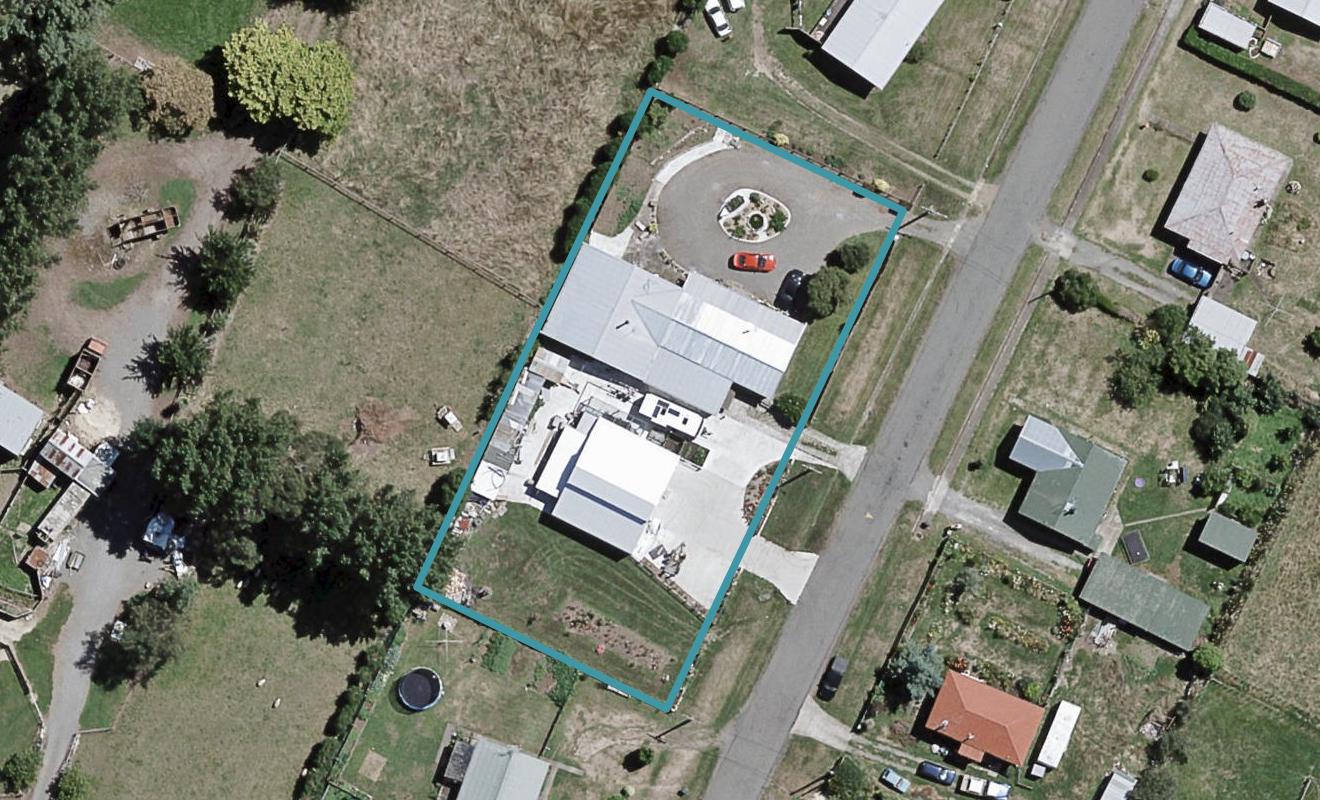 11 Lake Street, Takapau, Takapau - Carousel 1