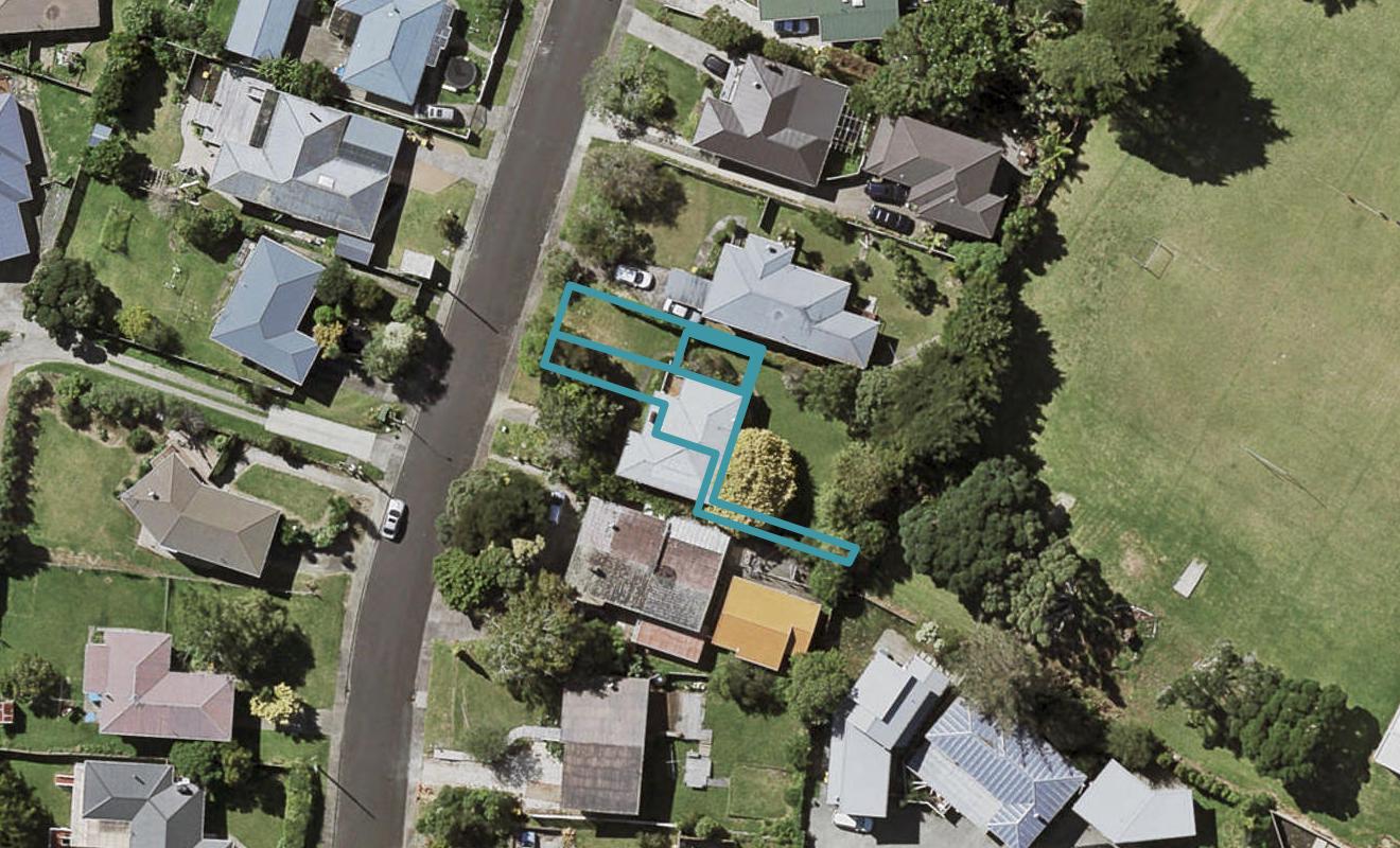 18 Arrow Road, Forrest Hill, Auckland - Carousel 1