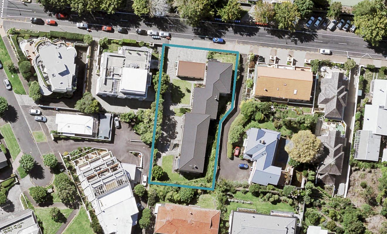 8/21 Vale Road, St Heliers, Auckland - Carousel 1